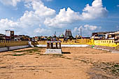 The great Chola temples of Tamil Nadu - The dried out Portamarai tank of the Sarangapani temple of Kumbakonam. 